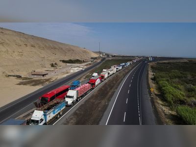 Peru deploys army on highways as blockades continue