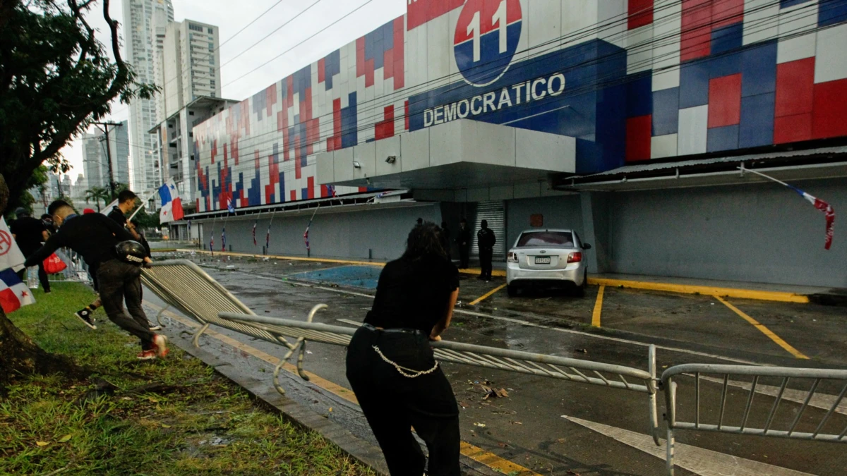 New Talks Begin in Bid to End Panama Economic Protests