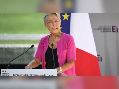 French PM warns of rationing risk this winter; urges companies to establish energy-savings plans