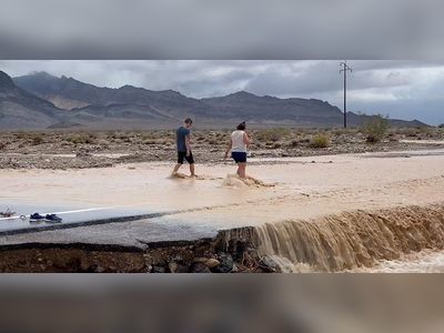 Flash flooding swamps California's Death Valley