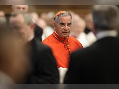 Cardinal challenges Vatican cop over hostage payments