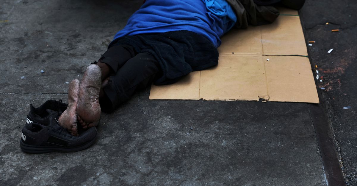Amid homeless crisis, New York to step up forced hospitalization of mentally ill