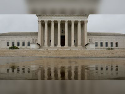 Supreme Court wrestles with Republican bid to transform U.S. elections
