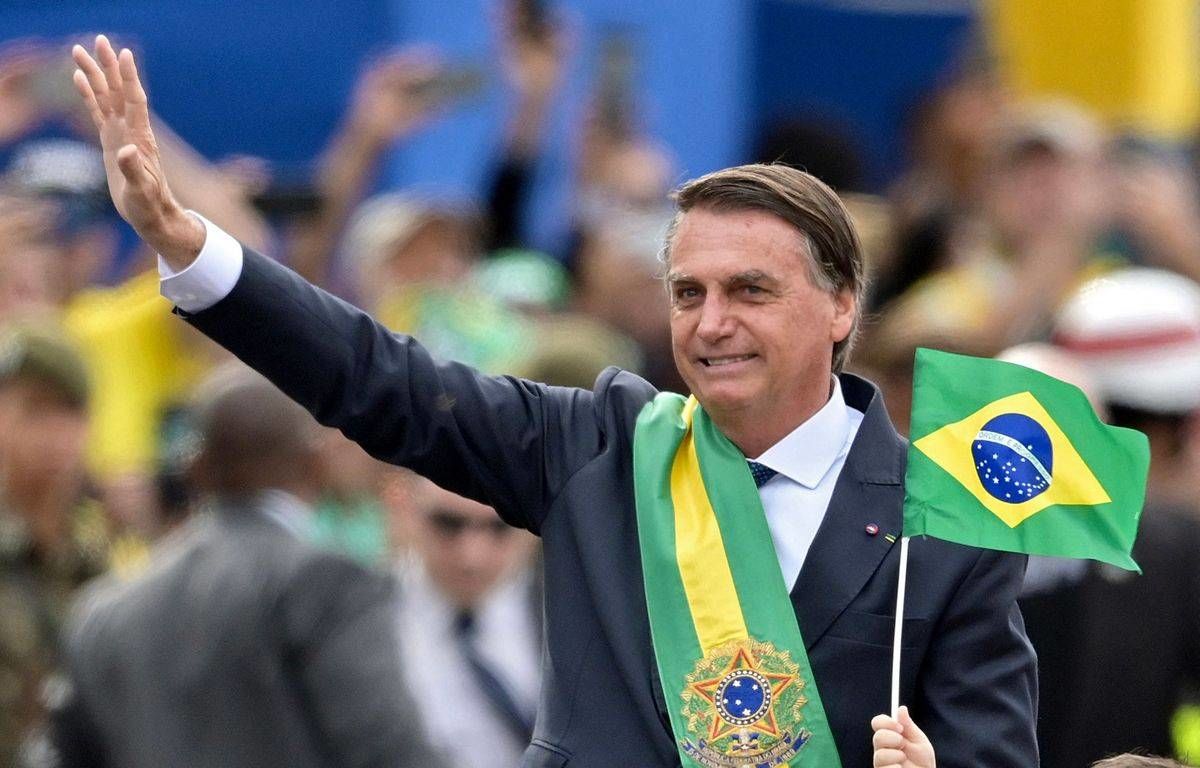 Jair Bolsonaro has applied for a six-month visitor visa to remain in the US.