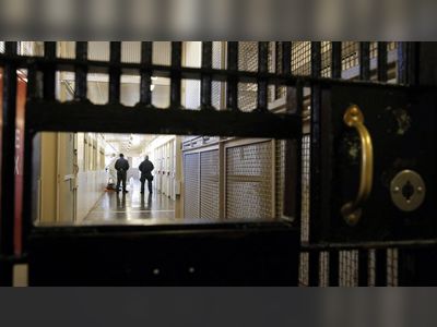 2,000 prisoners transferred to new 'mega-prison' in El Salvador